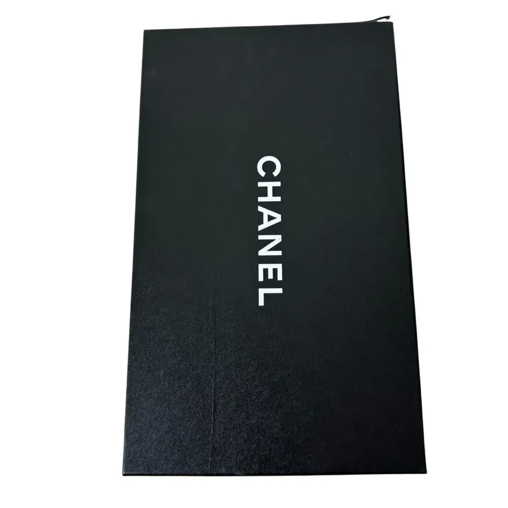 CHANEL Beige/ Black Patent CC Mule Slides 38C/ US 8 Wide - Picture 9 of 11